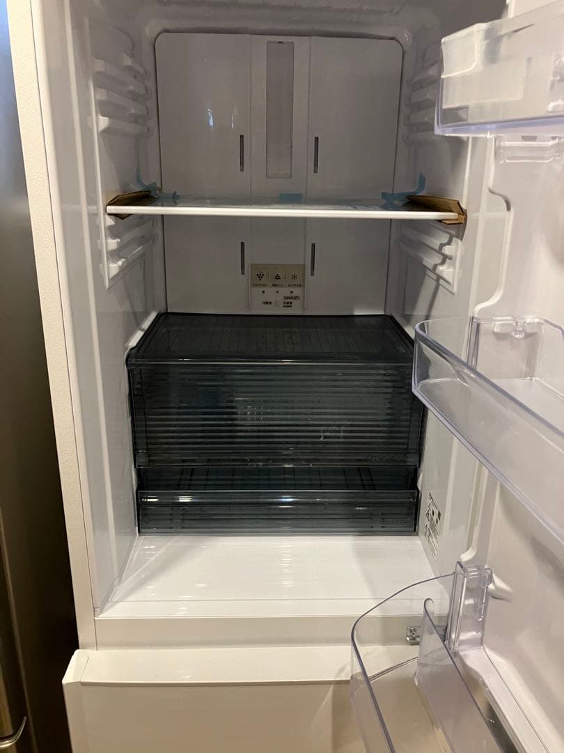 高年式　シャープ　SHARP　2024年製　冷蔵庫　310L