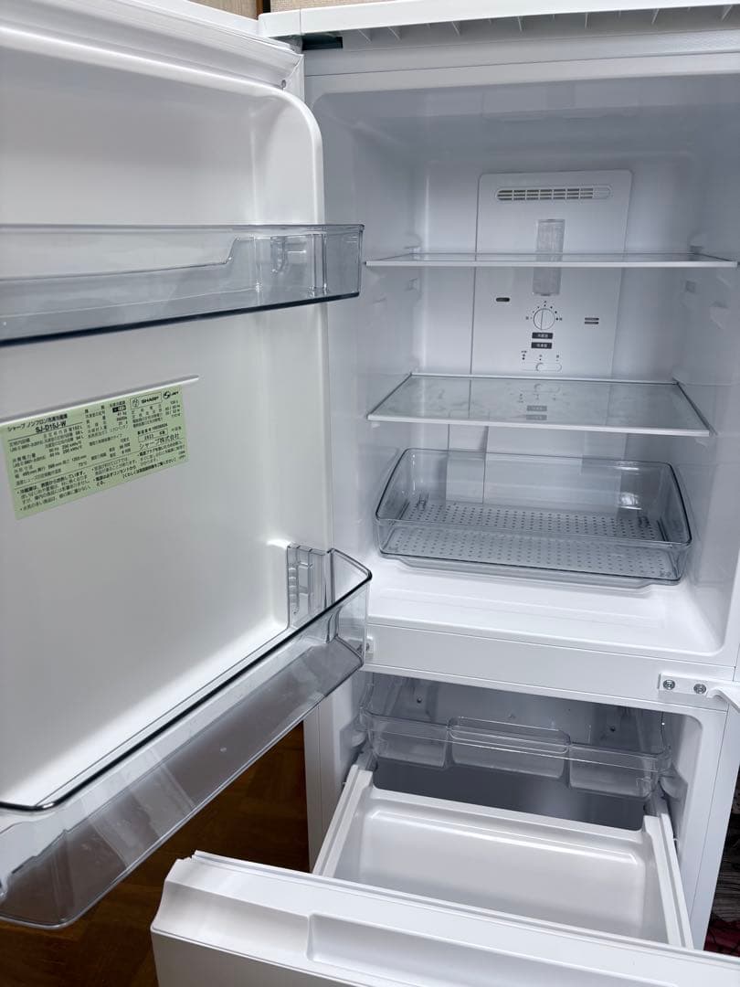 お値下げしました！2023年製SHARP ノンフロン冷蔵庫　SJ-D15J-W