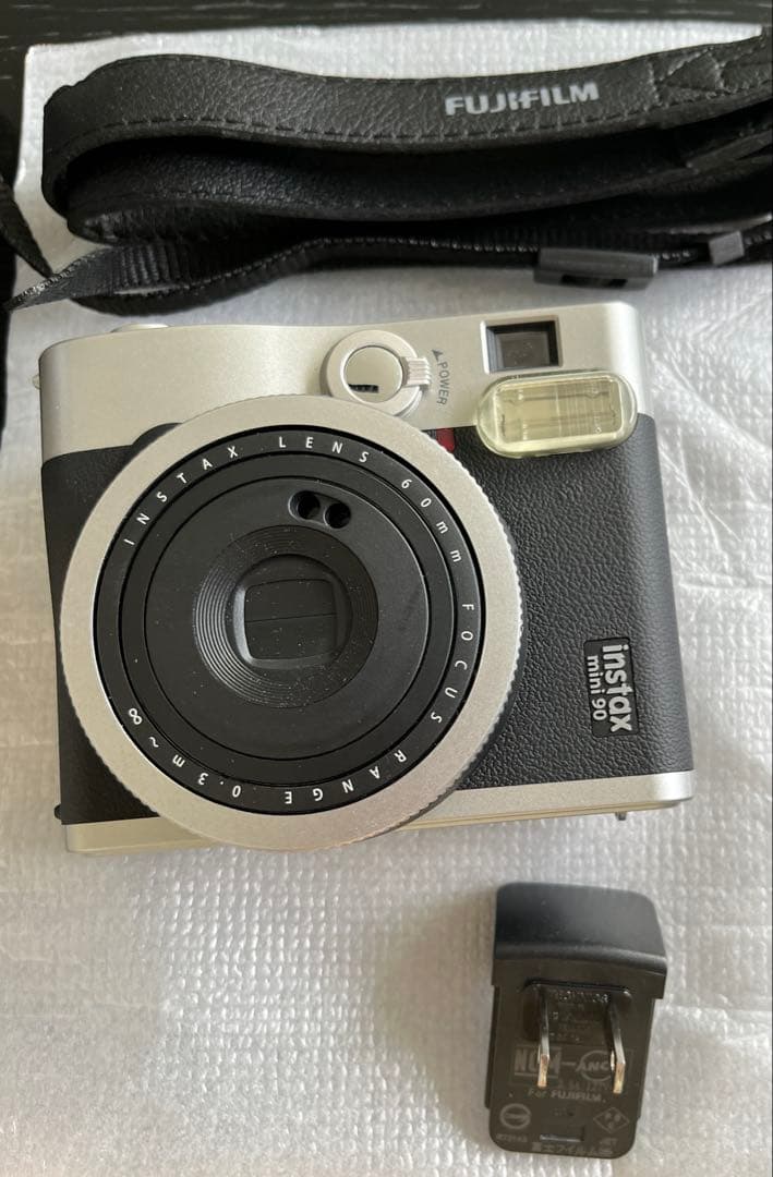 Fujifilm instax mini 90 NEO CLASSIC カメラ
