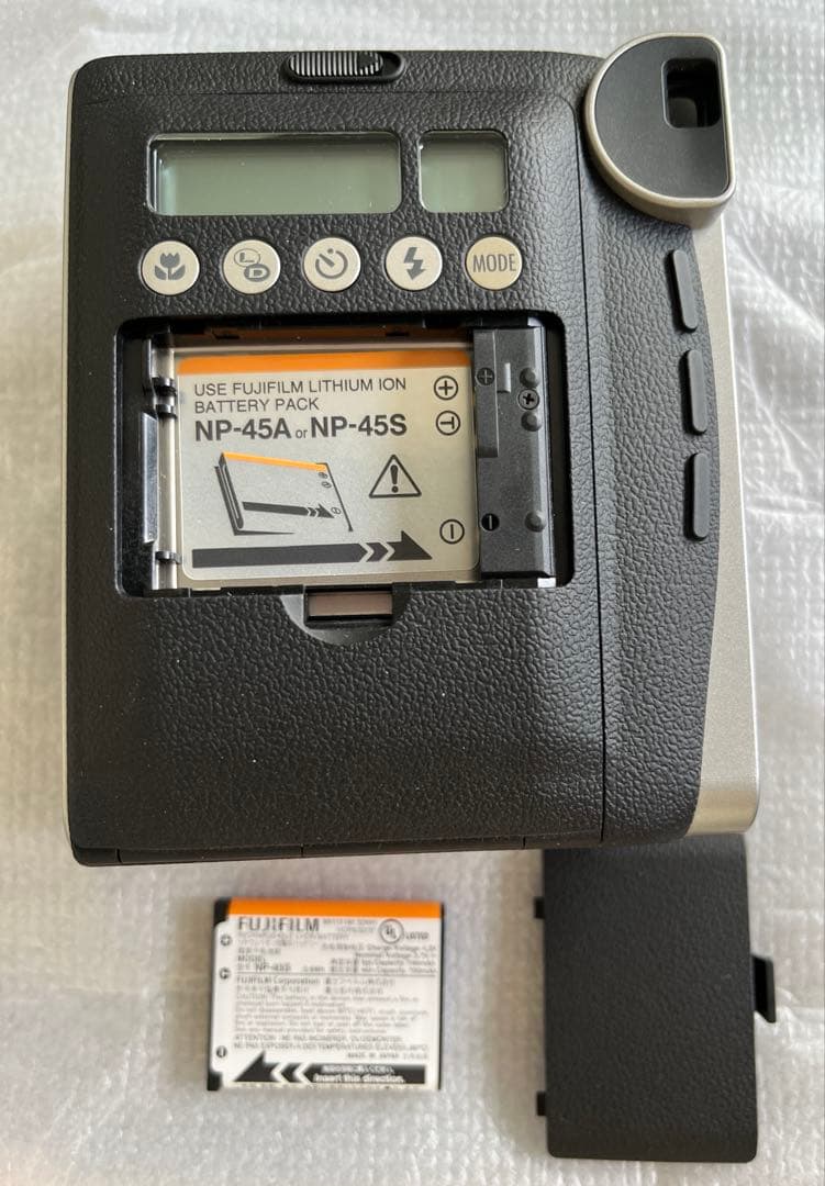 Fujifilm instax mini 90 NEO CLASSIC カメラ