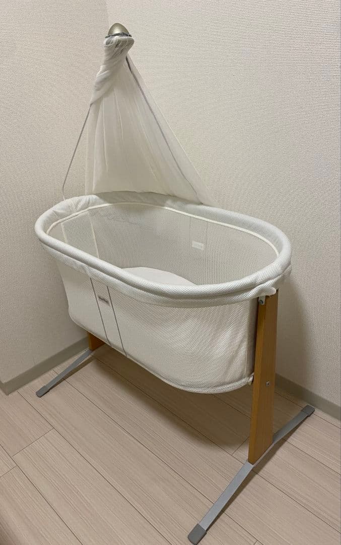 ベビービョルン クレードル キャノピー付き ベビーベッド
