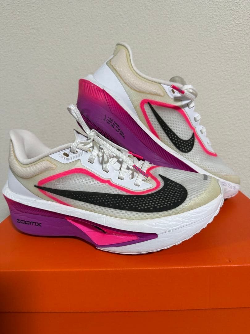 NIKE ズームフライ6 23.5cm