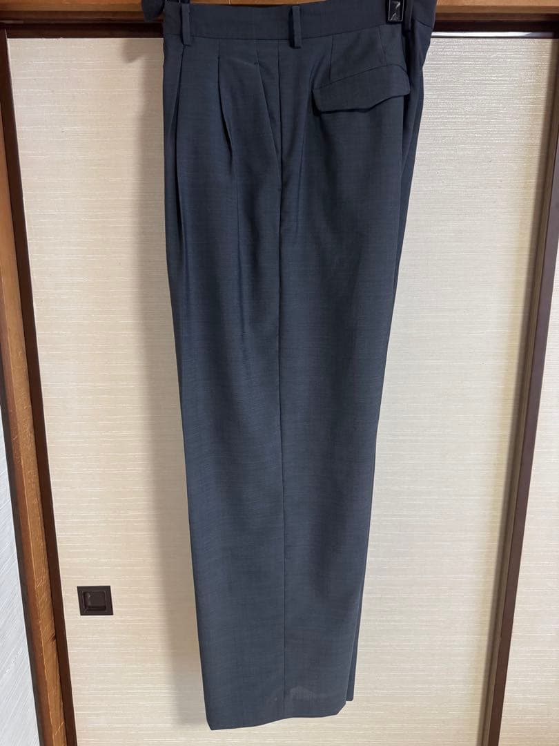 パンツ SUPER LIGHT WOOL TROUSERS