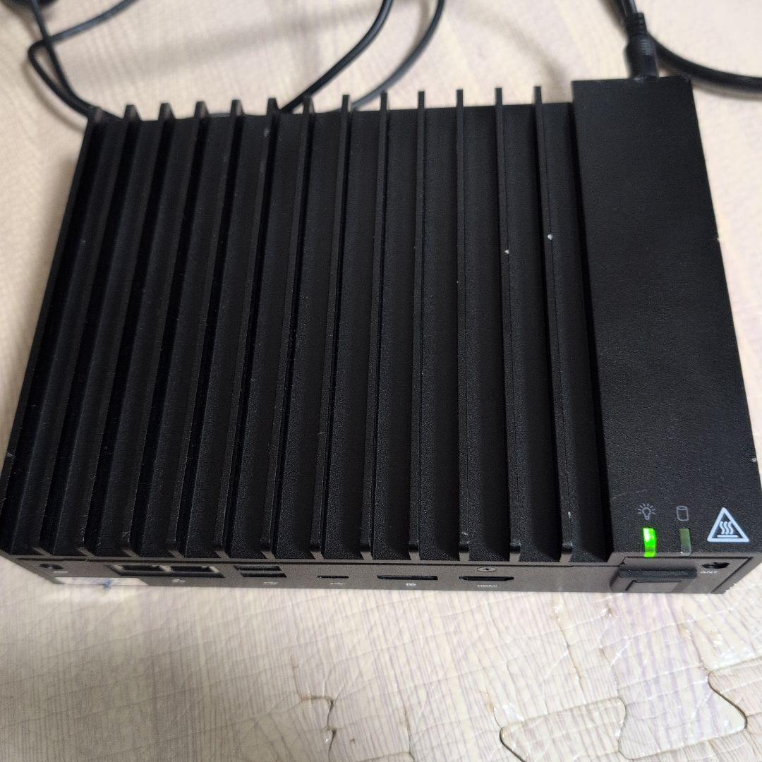 SUPERMICR E100-9S-L BOX型サーバー