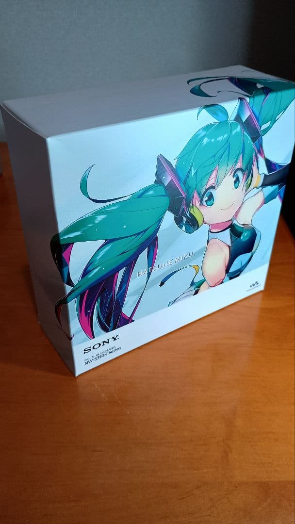 (送料無料) [要商品内容確認] ウォークマンSシリーズ 初音ミク モデル 中古
