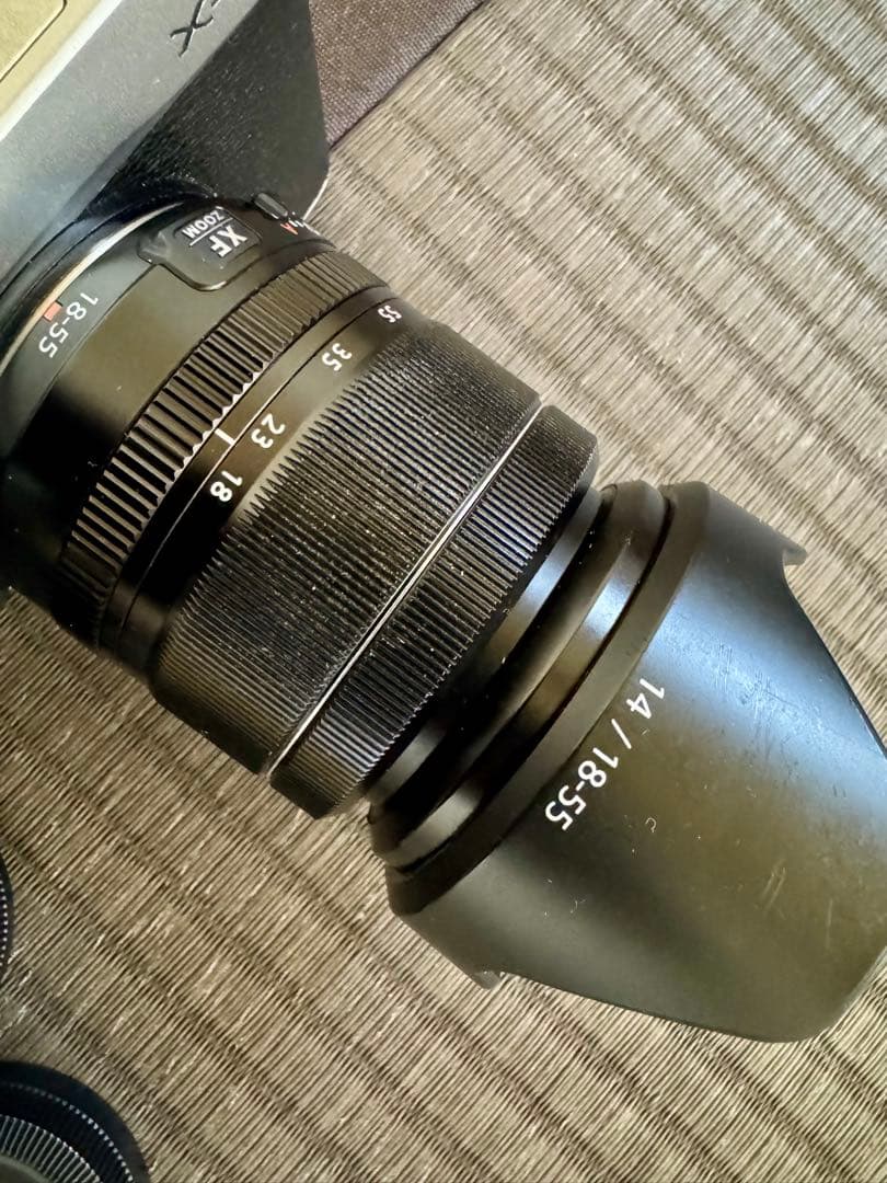 Fujifilm XE-2 ミラーレスカメラ 18-55mmレンズ付き