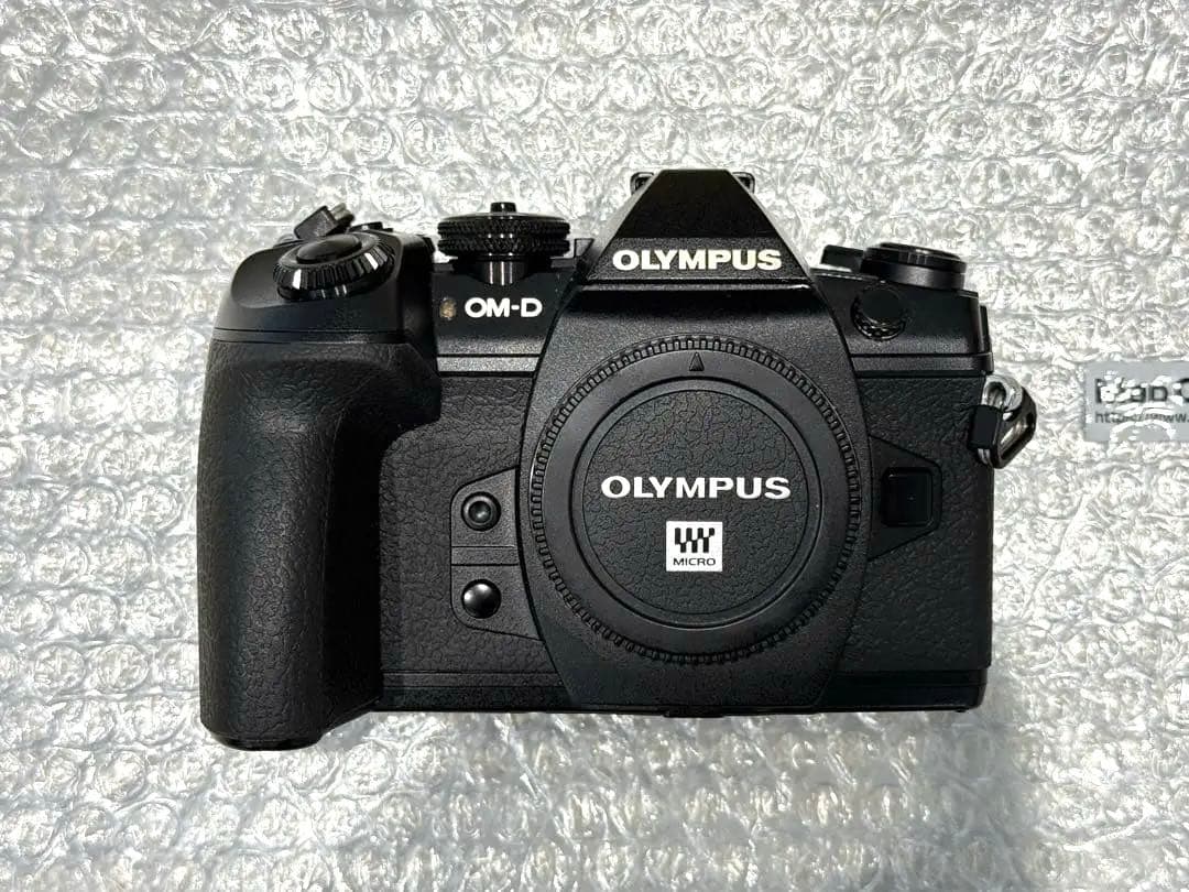美品　OLYMPUS OM-D EM1-MARK2 18013回 領収書あり