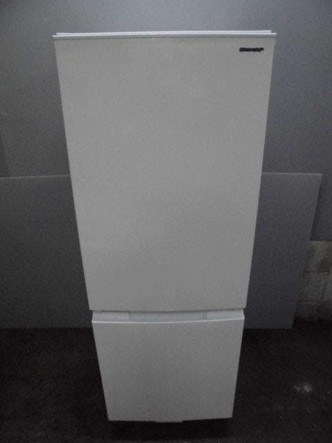 シャープ　ノンフロン冷凍冷蔵庫　SJ-D18GJ-W　2021年製　☆A5