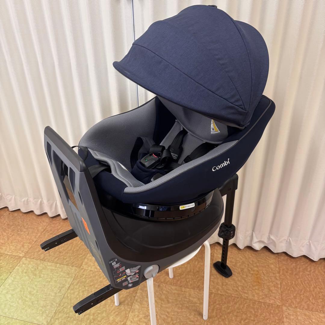 クリーニング済　☆美品☆　コンビ　クルムーヴ　アドバンス　ISOFIX　ネイビー
