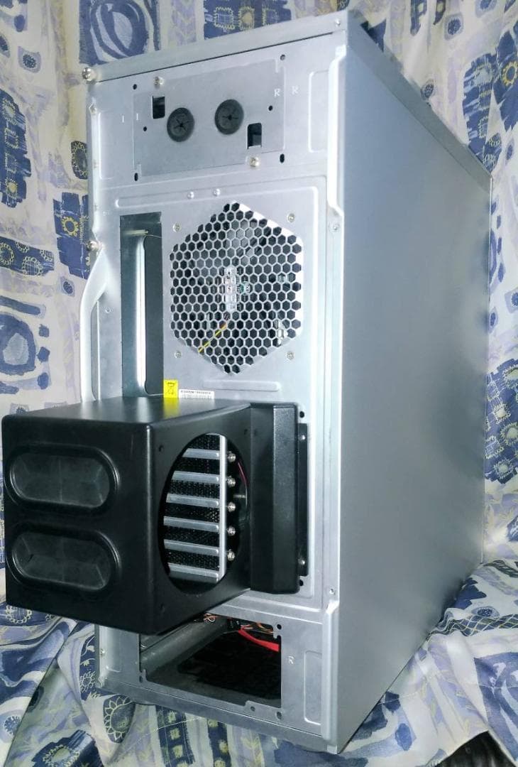 Cooler Master フルタワーケース HTPCケース アルミ シルバー