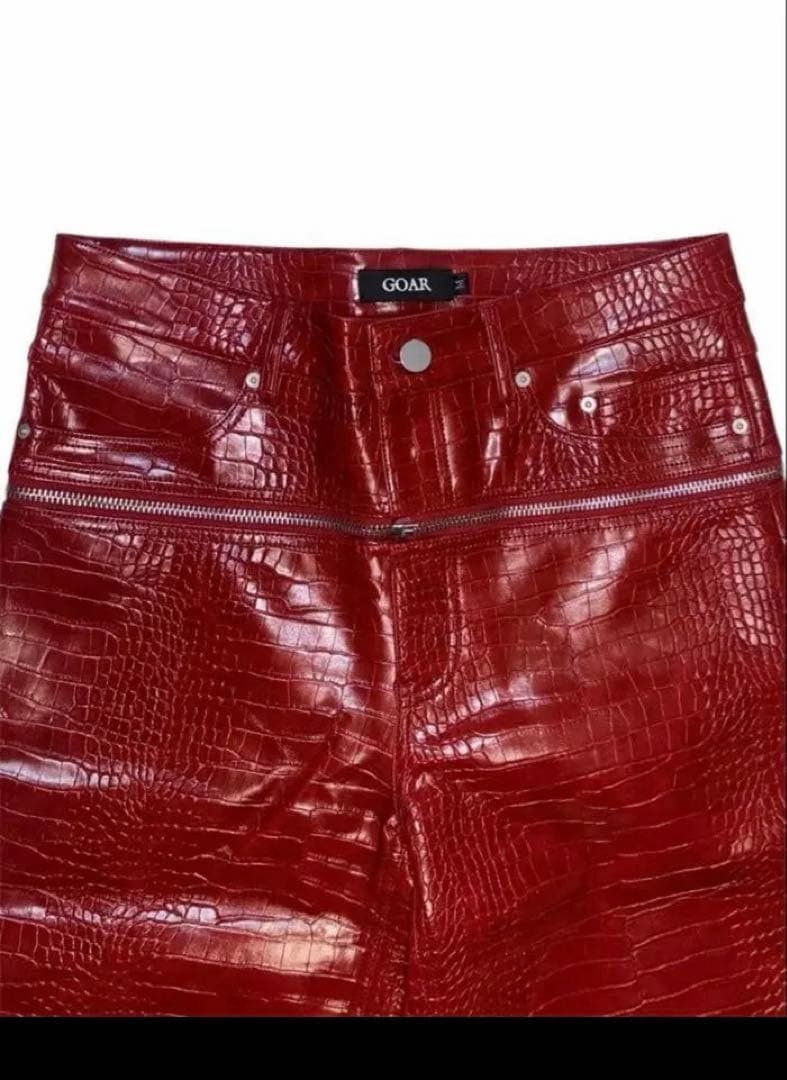 goar.archive クロコ レザー origami着用