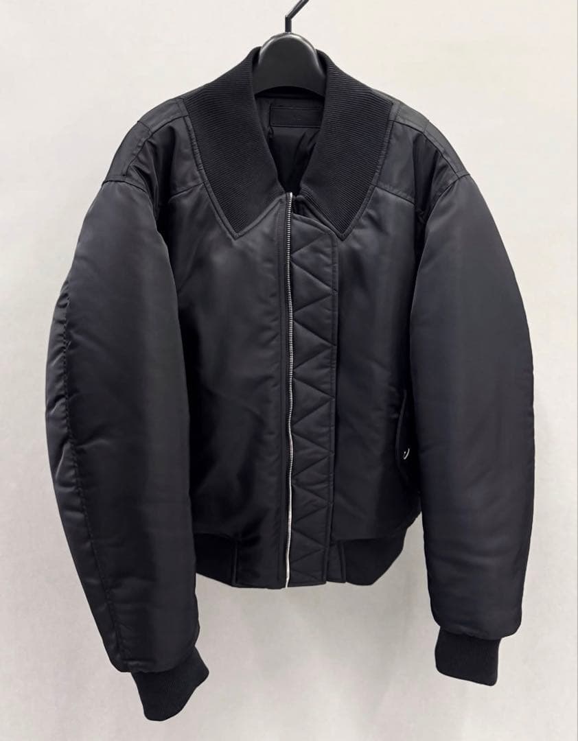 ジャケット・アウター vujade OPERA BOMBER JACKET IN LIMONTA