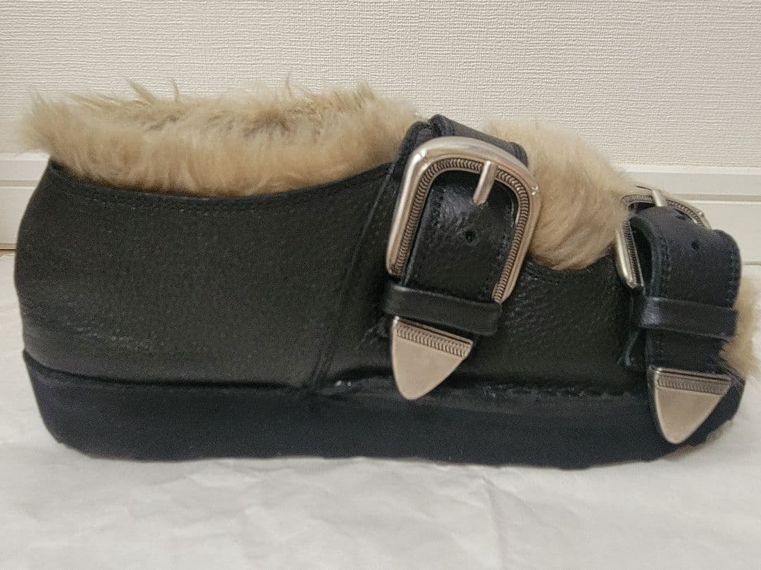 CAMINANDO　カミナンド　ダブルバックル　ファーサンダル