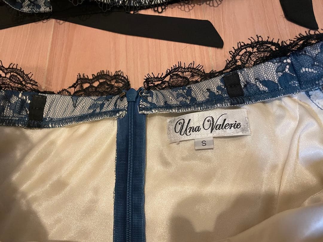 UNA VALERIE マーメイド　オフショルダー　ロングドレス