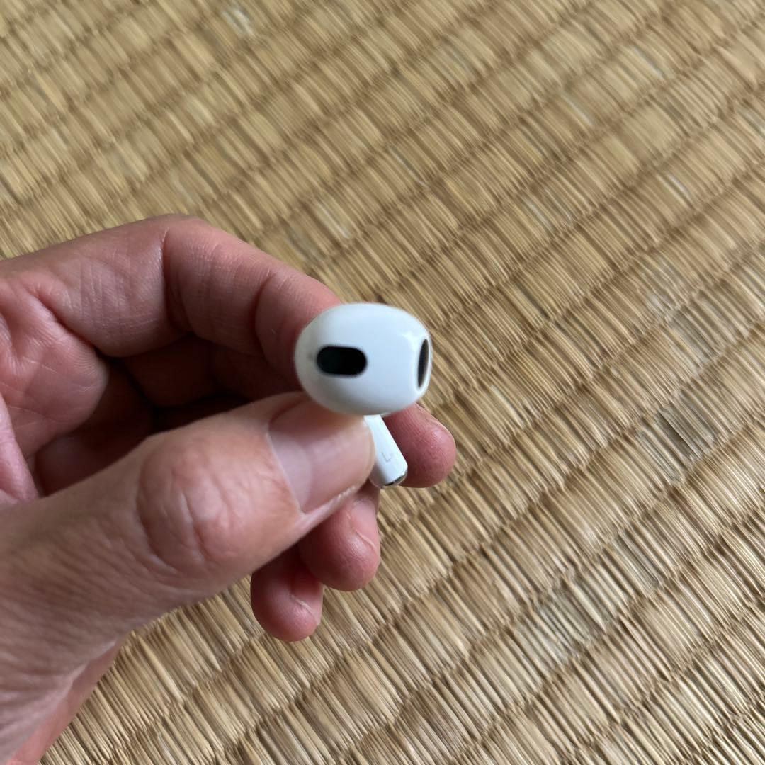 AirPods本体 ホワイト