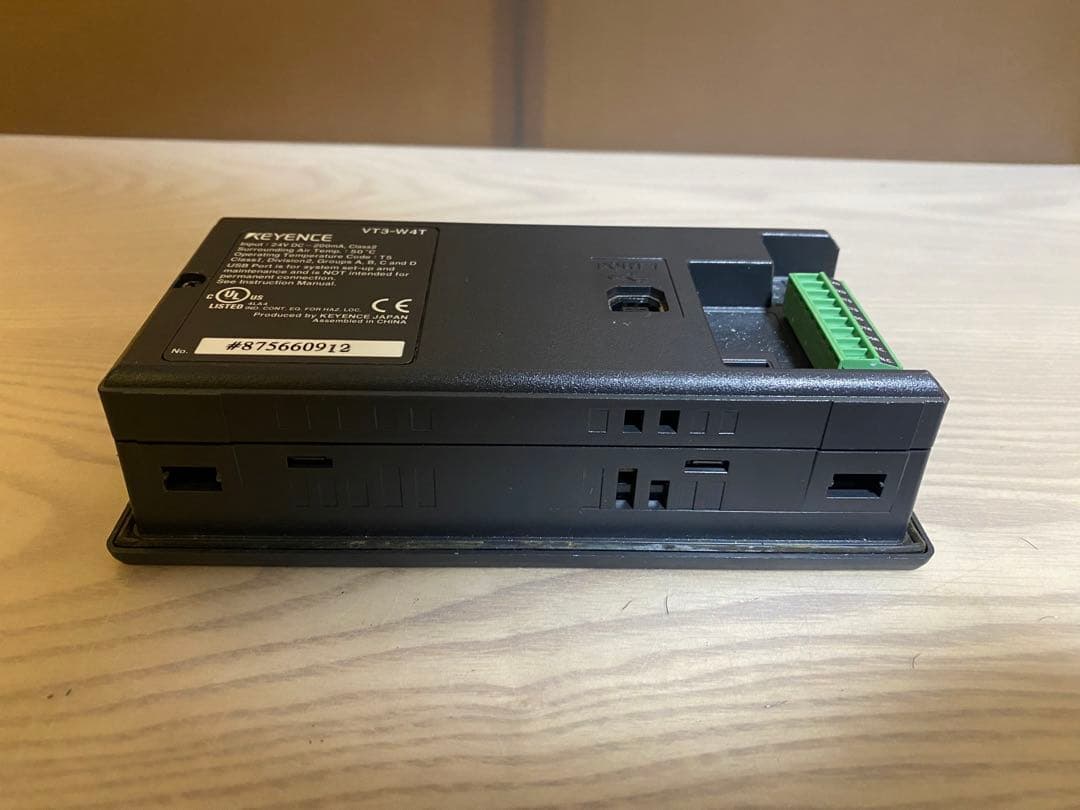 Keyence VT3-W4T タッチパネル(通電確認済み)