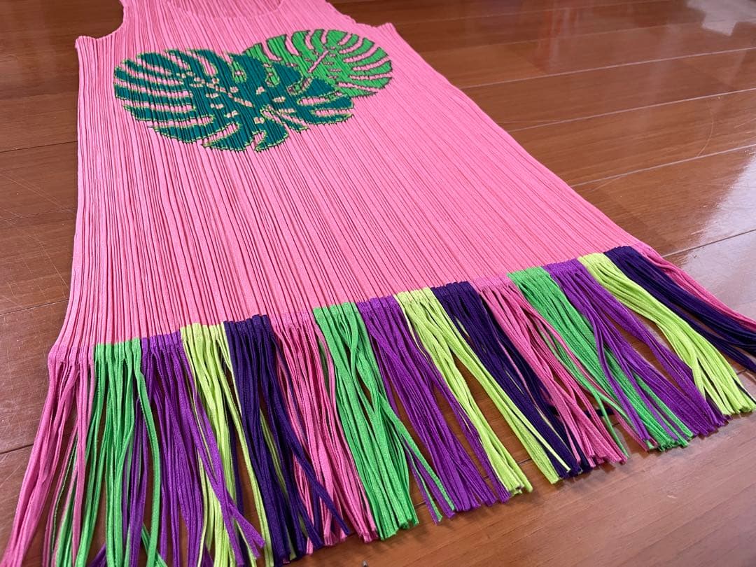 ISSEY MIYAKE/PLEATS PLEASE ノースリーブチュニック