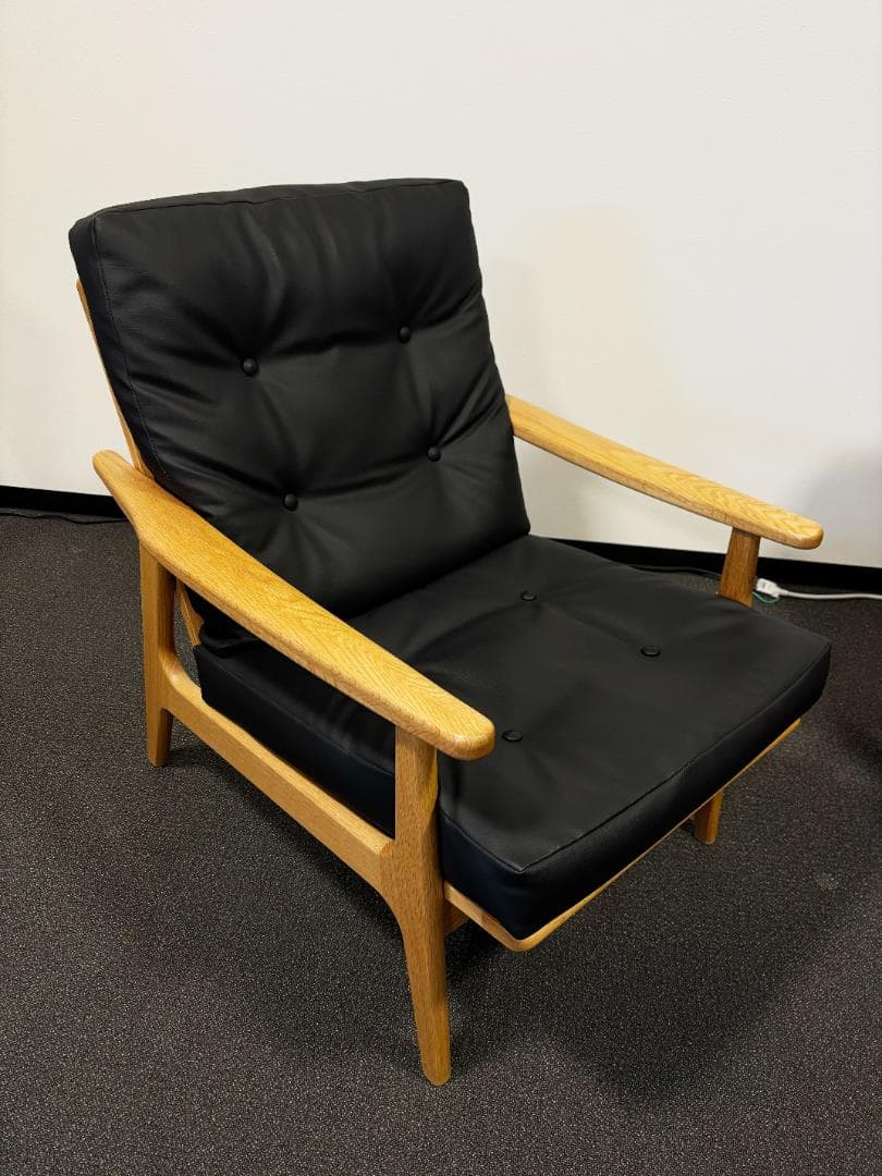 マルニ60　フレームチェア ハイバック1シーター（2つ目）