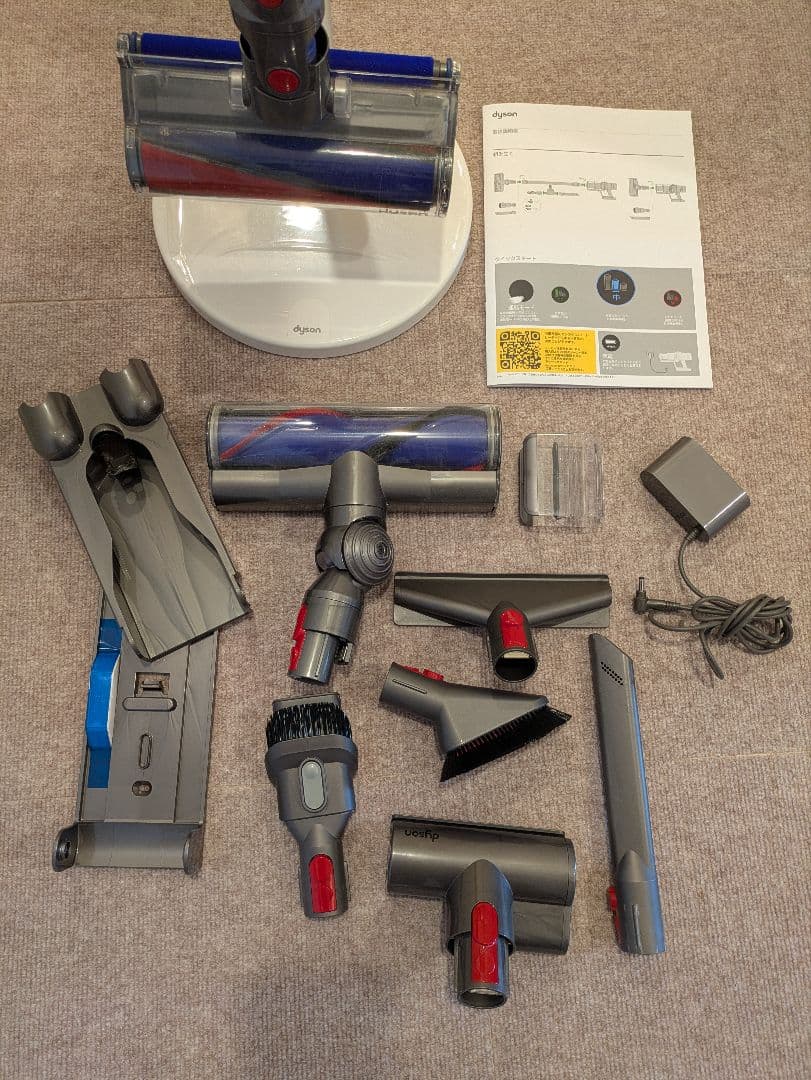 ジャンクDyson スティッククリーナーv11本体 スタンドアタッチメント6種類
