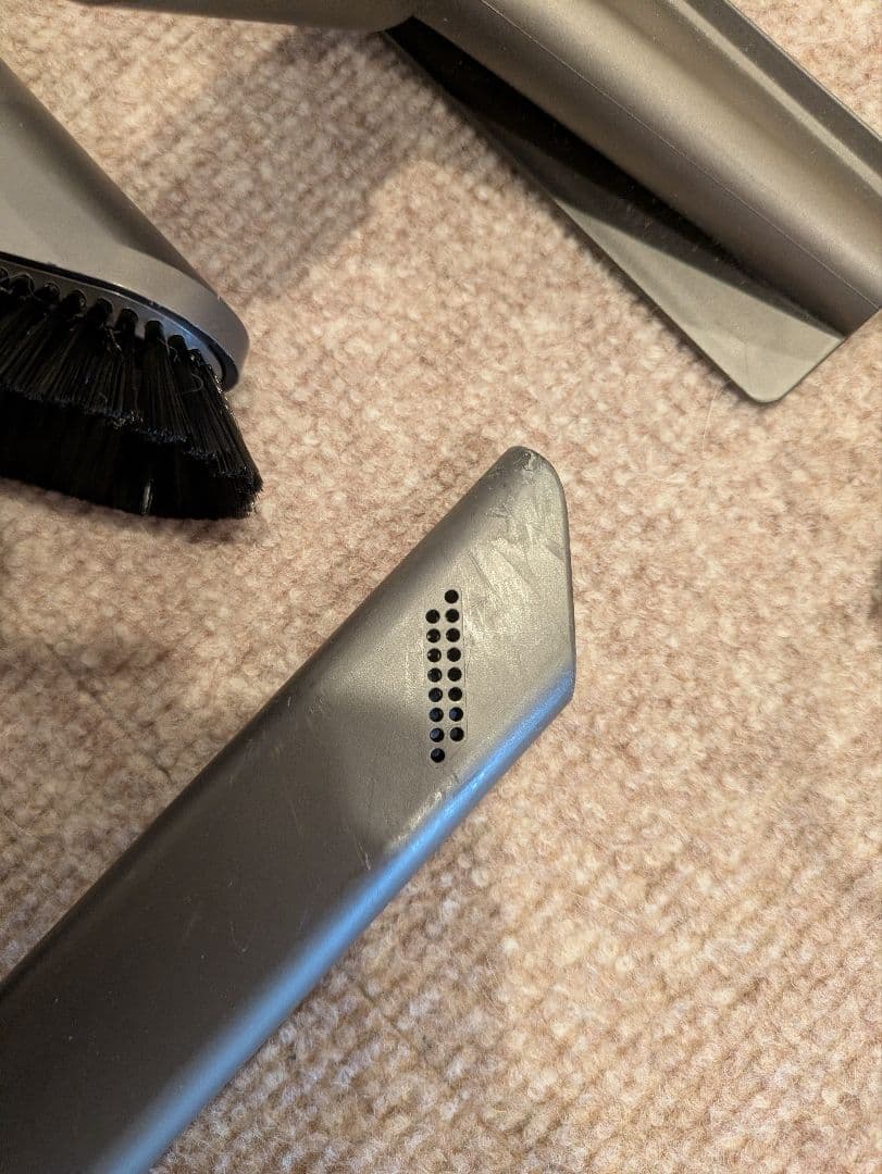 ジャンクDyson スティッククリーナーv11本体 スタンドアタッチメント6種類