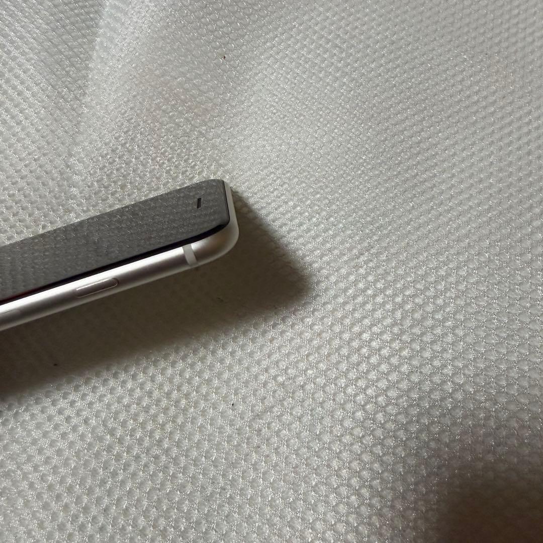 美品 SIMフリー iPhoneSE 第3世代 64GB バッテリー100%