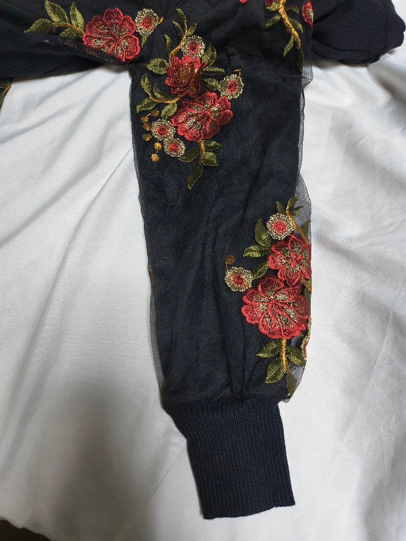 即購入歓迎☆ cawaii French pave 完売品 花刺繍ワンピース