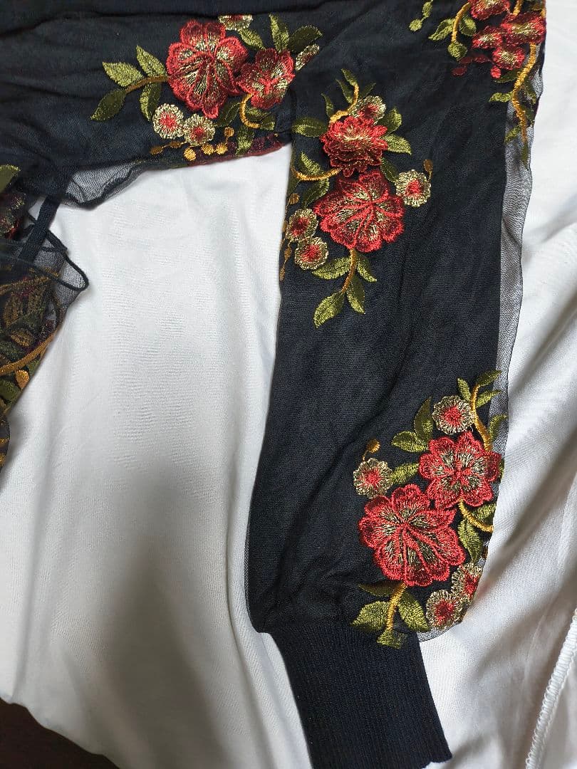 即購入歓迎☆ cawaii French pave 完売品 花刺繍ワンピース