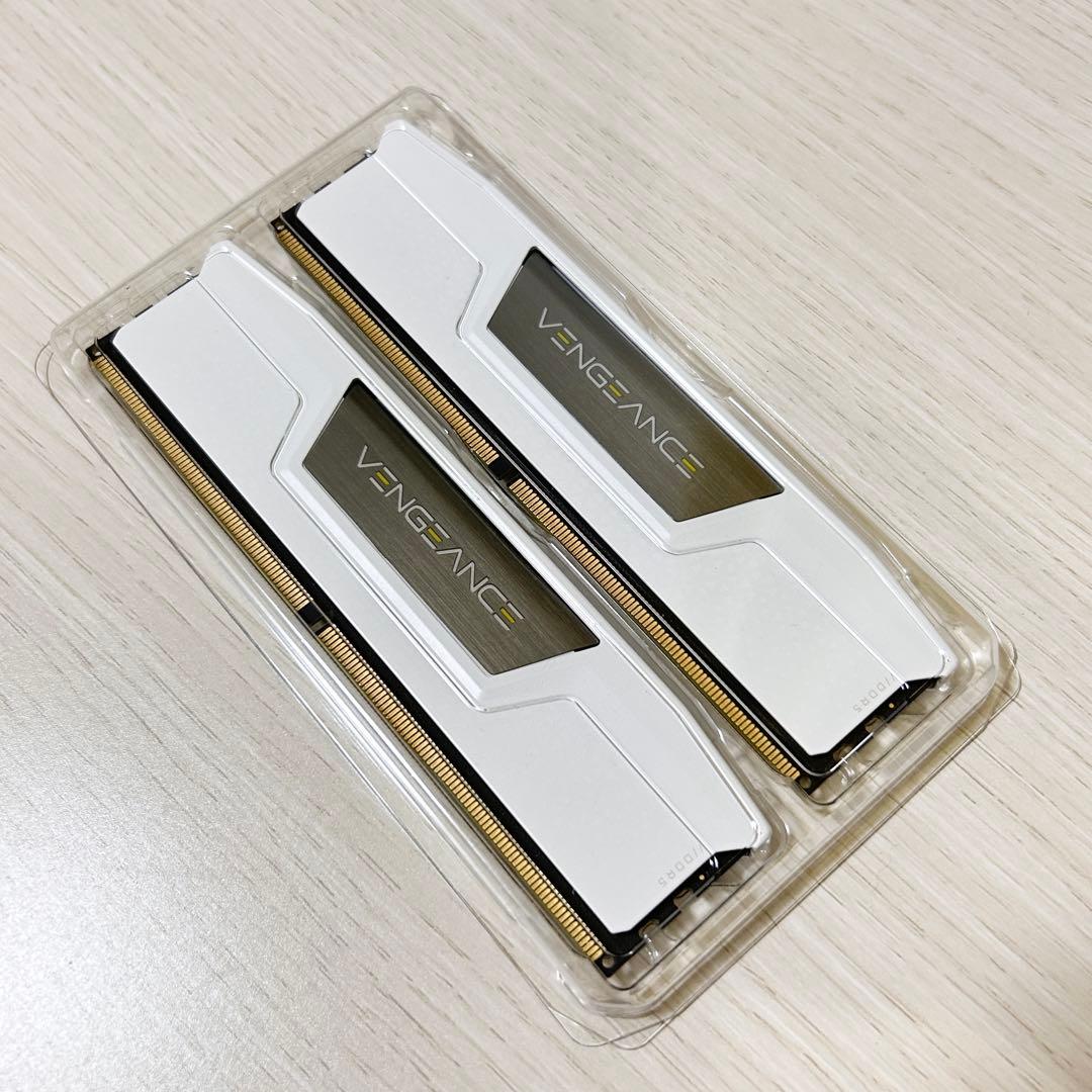 メモリー Corsair VENGEANCE DDR5 32GB 5200MHz