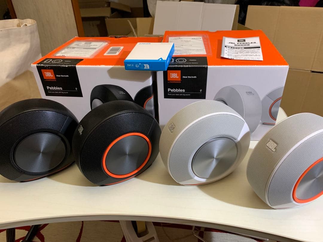 JBL Pebbles 白＆黒の 2箱セット　パソコン用スピーカー　元箱有り