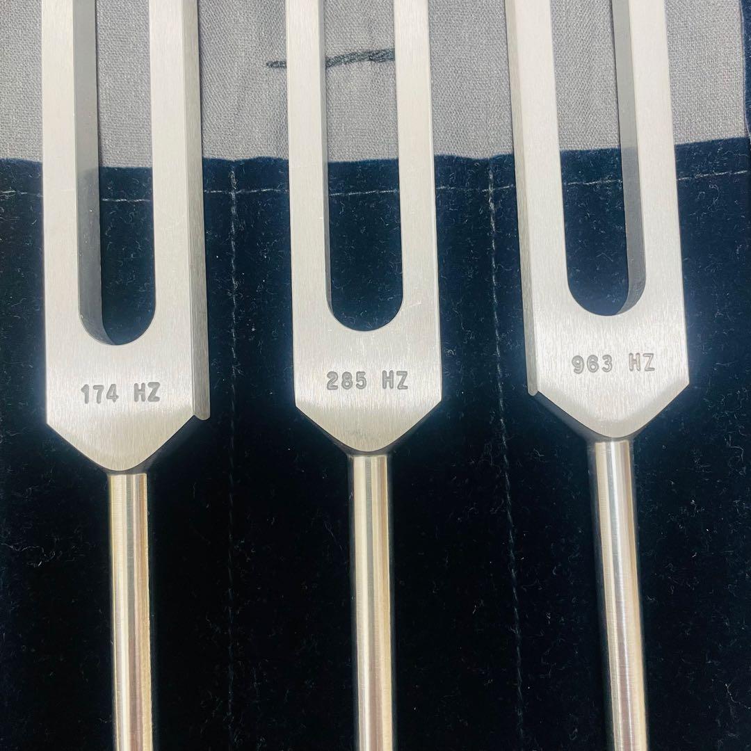 【美品】Medivibe ソルフェジオ周波数　音叉　チューナー