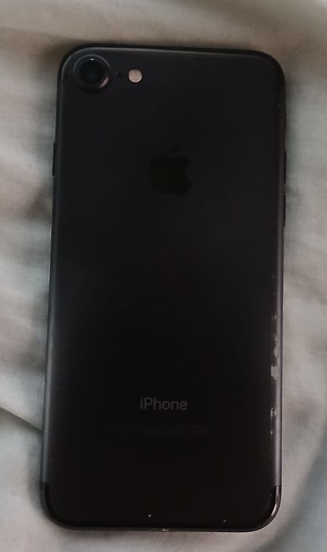 Apple iPhone 7 ブラック　128GB