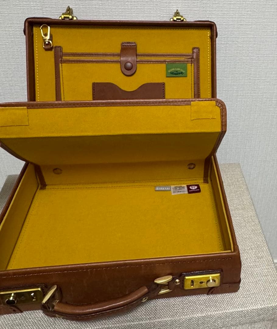 ppm 、SILVER LAKE CLUB レザーのミニトランク