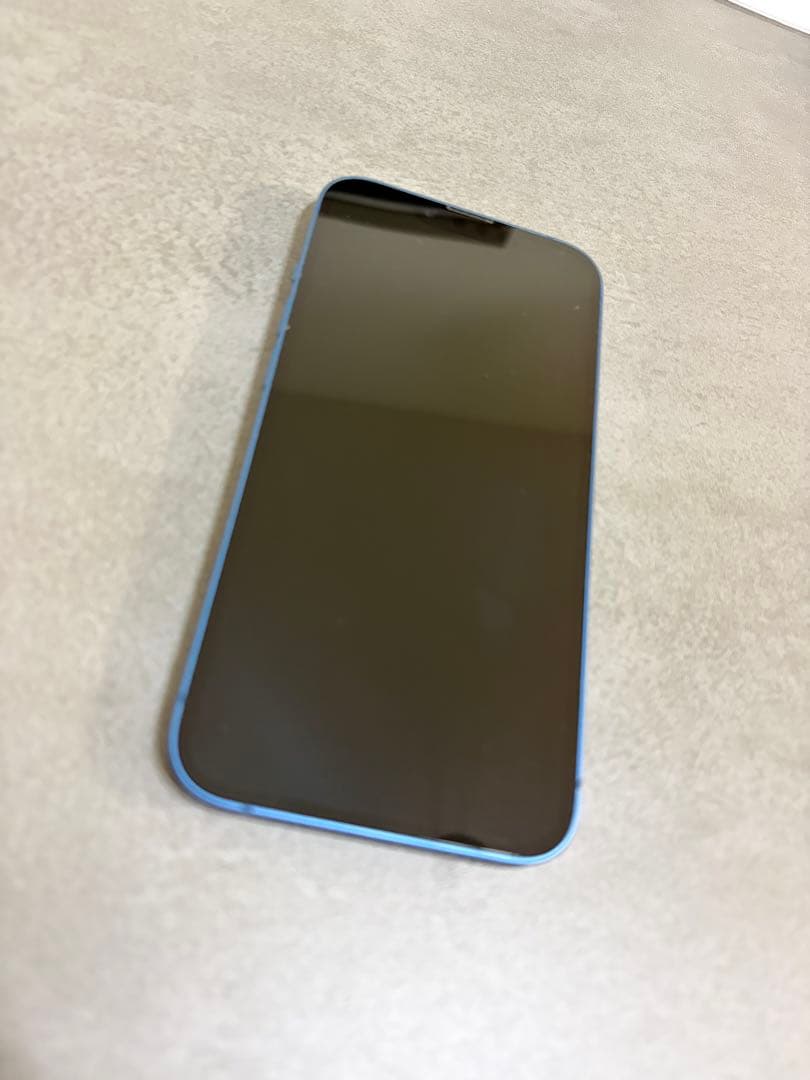 「美品」iPhone 13 256GB、箱、未使用充電コード付き