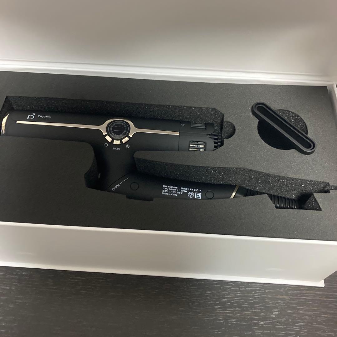 新品未使用　B Rhythm IR ビーリズムアイアール　ヘアドライヤー
