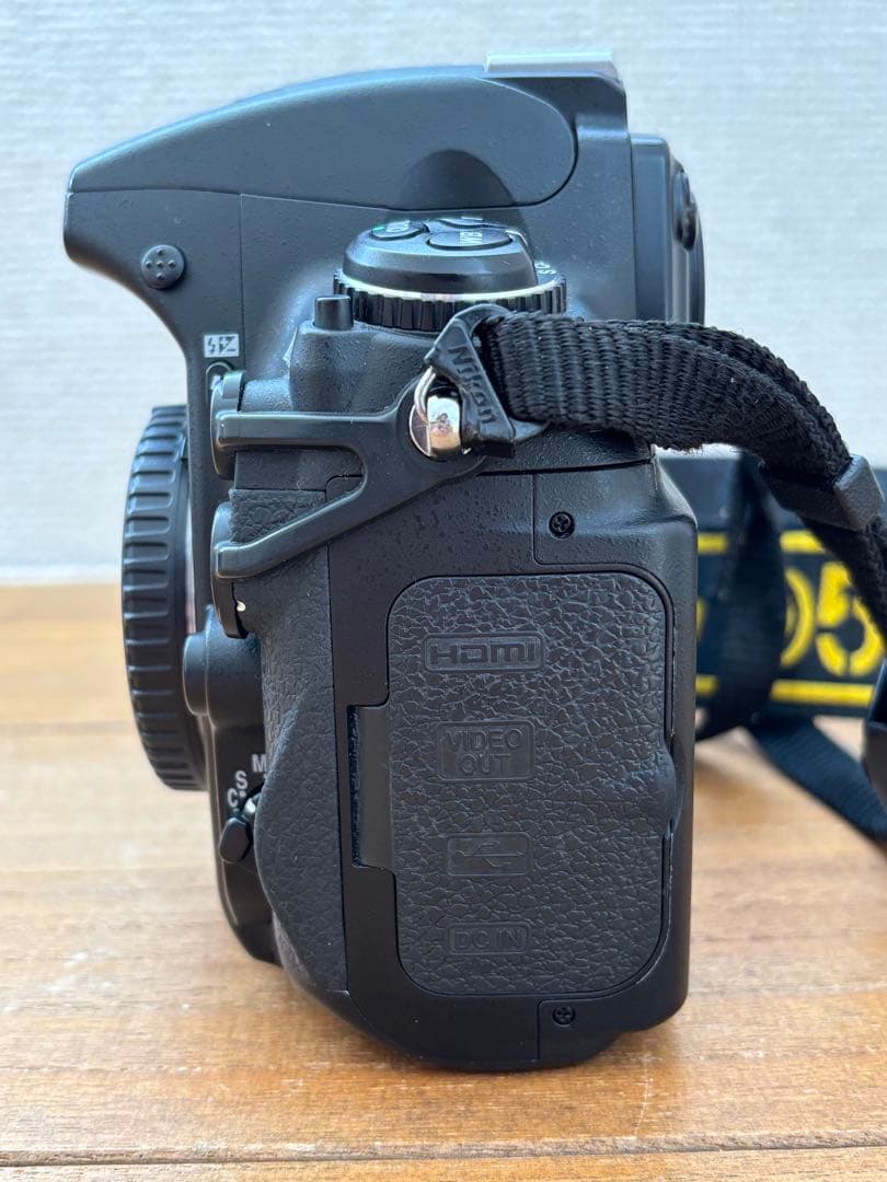 ☆Nikon D700 フルサイズデジタル一眼レフカメラ☆バッテリー2個付き