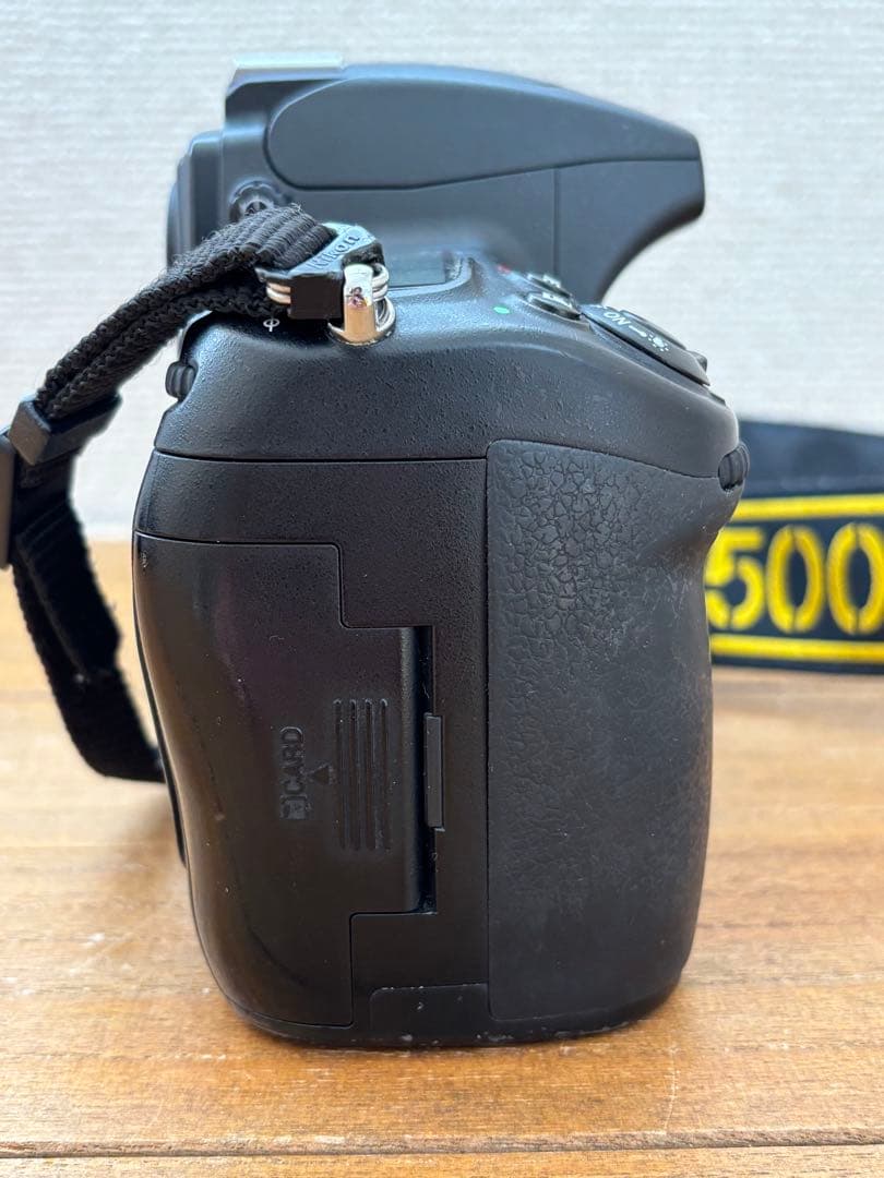 ☆Nikon D700 フルサイズデジタル一眼レフカメラ☆バッテリー2個付き