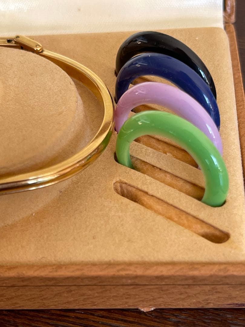 GUCCI バングル時計 替えバンド付き