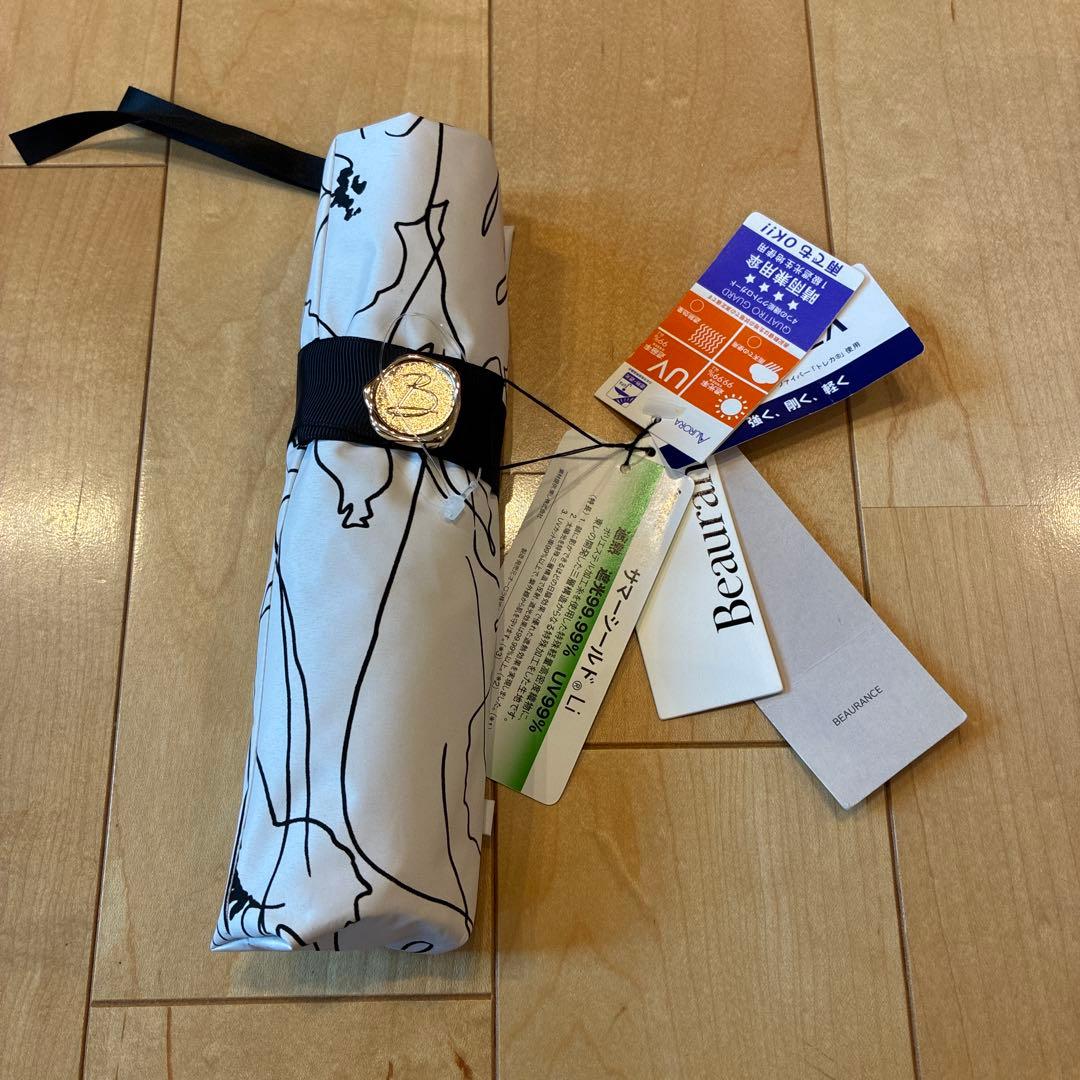 ビューランス　フラワーラインデザイン　ホワイト　晴雨兼用日傘