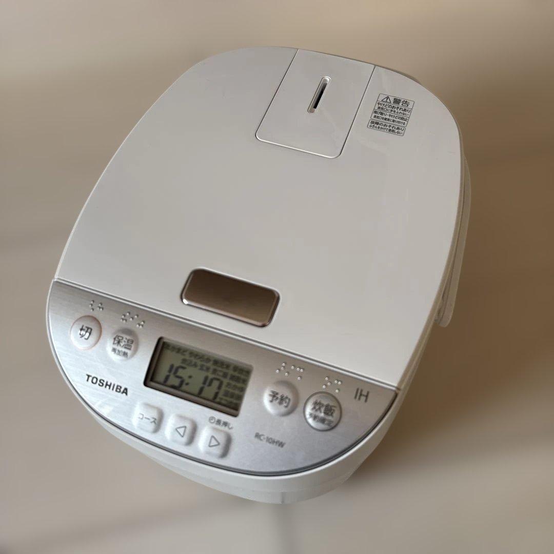 炊飯器　TOSHIBA RC-10HW 5.5合