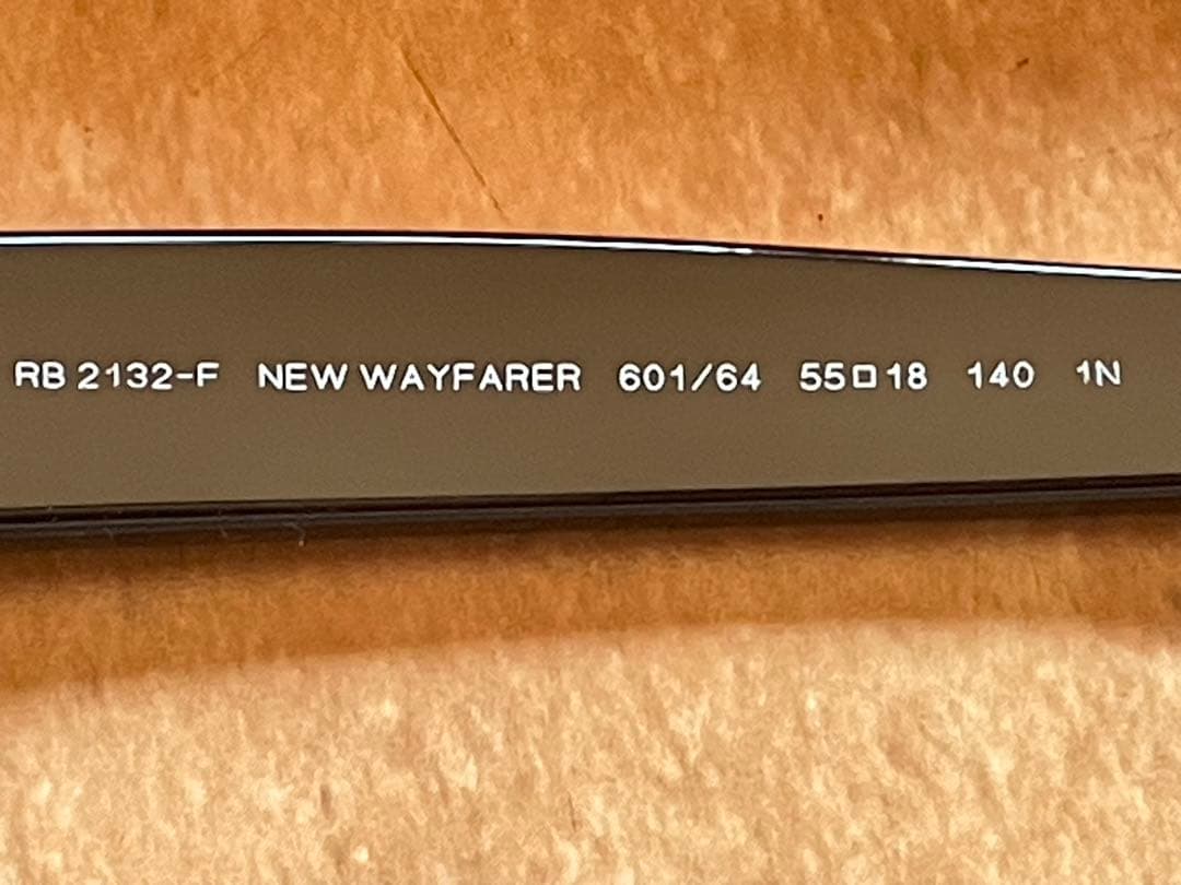 Ray-Ban ニューウェイファーラー サングラス ケース付き