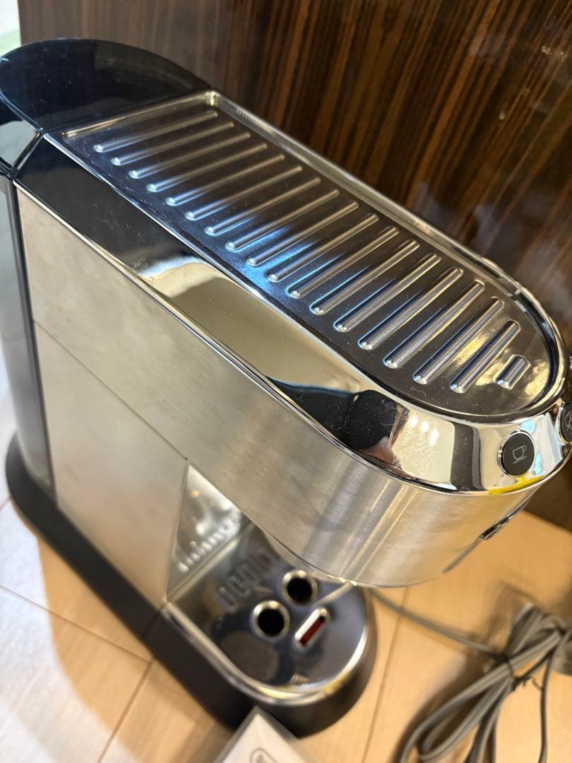 De’Longhi デロンギ エスプレッソ・カプチーノメーカー EC885J