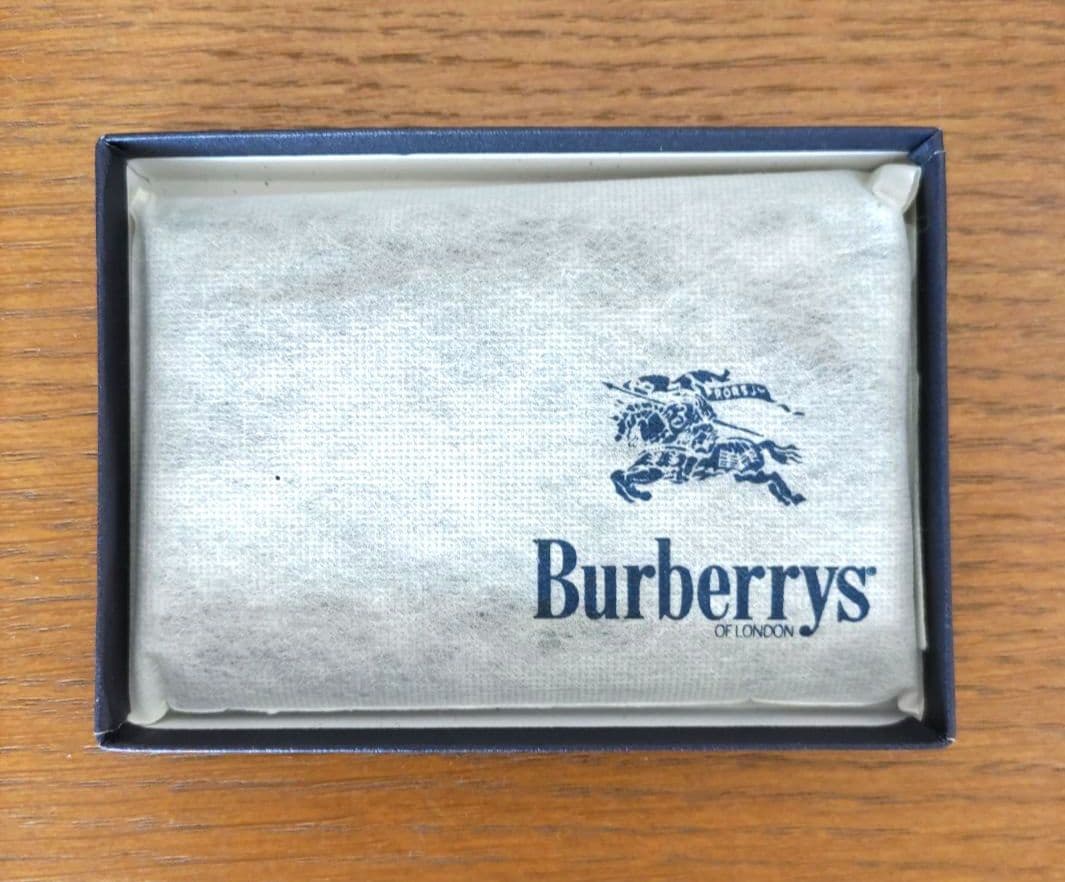 【新品未使用】BURBERRY ブラック レザー 名刺入れ・カード入れ