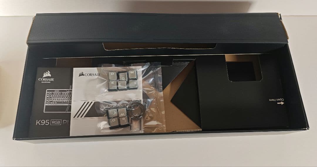 CORSAIRキーボード　K95 RGB PLATINUM 　日本語配列