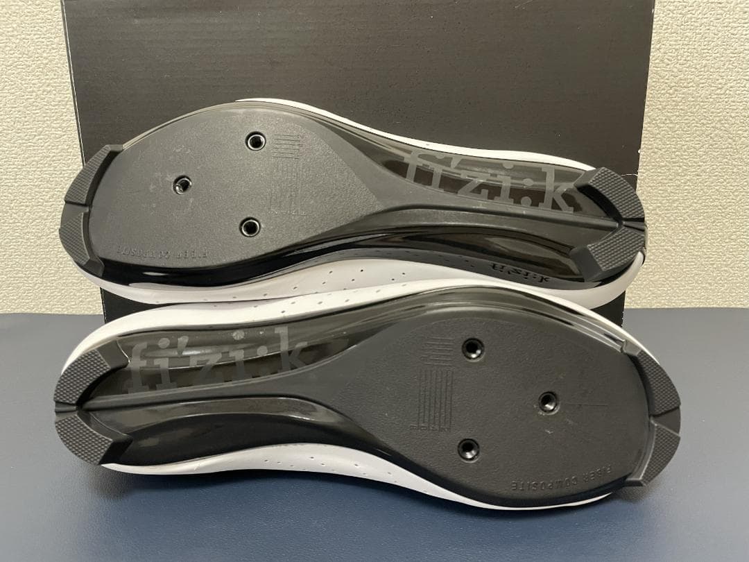 fizik フィジーク TEMPO R5 41EU 26.4cm ロードバイク