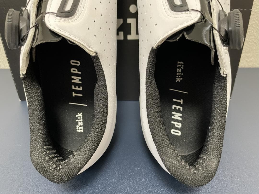 fizik フィジーク TEMPO R5 41EU 26.4cm ロードバイク