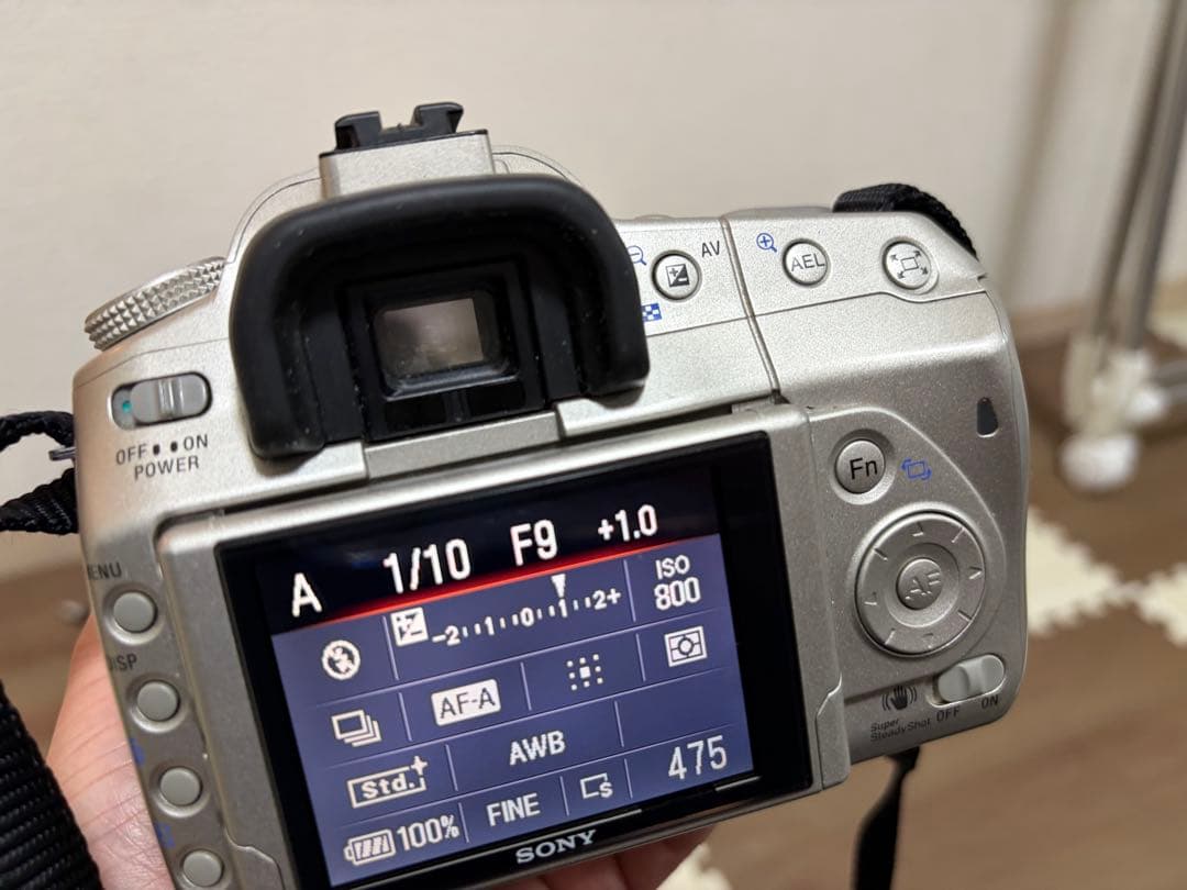 Sony デジタル一眼レフカメラ α300純正レンズ+マクロレンズ付