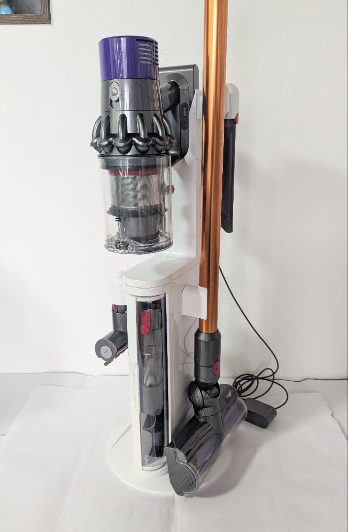 【65分稼働】ダイソン掃除機V10 スタンド(フロアドック)付き　③