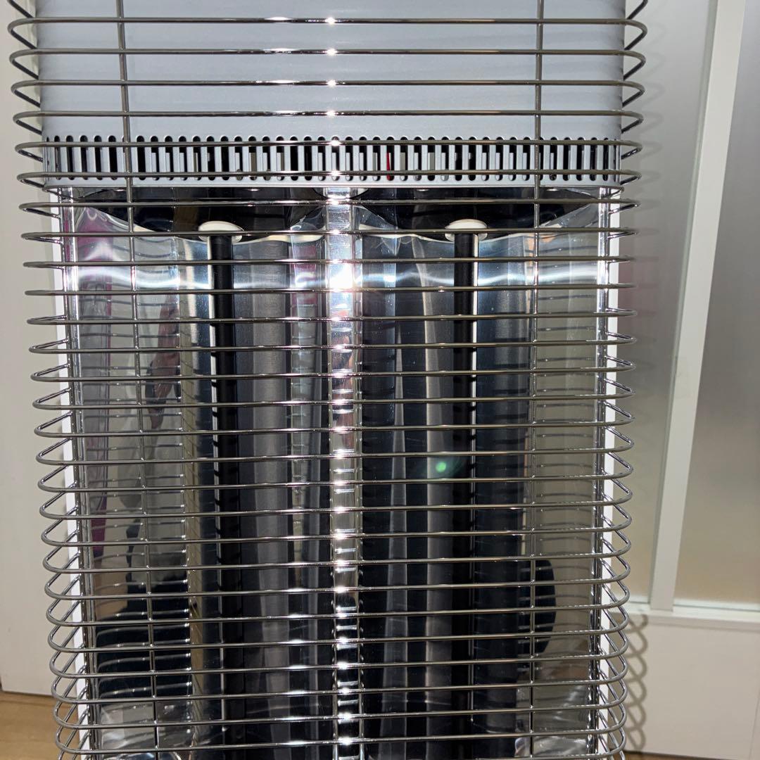 まだまだ寒い！ダイキン遠赤外線暖房機セラムヒート 「ERFT11ZS-W」