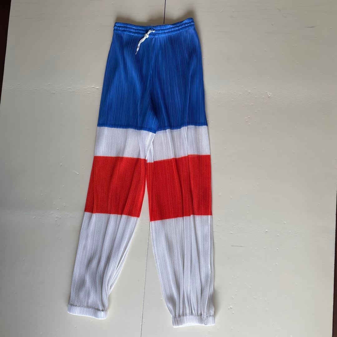 プリーツプリーズパンツ