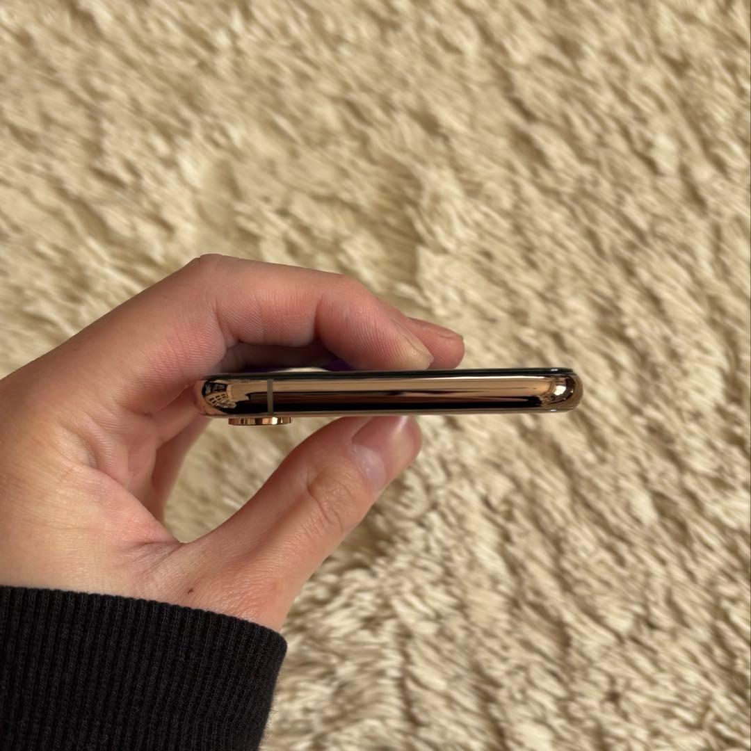 シ*ラ様 【美品】Apple iPhone XS 本体 ゴールド 512GB